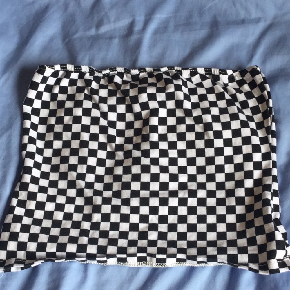 Trendy checkered tube top